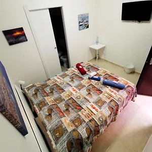 https://bed-and-fly-near-airport-catania.catania-hotels.net
